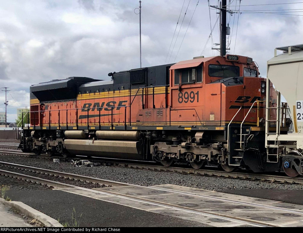 BNSF 8991